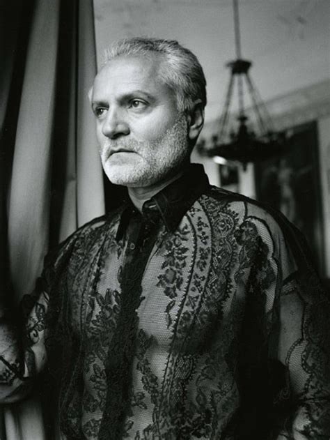 gianni versace italian fashion designer